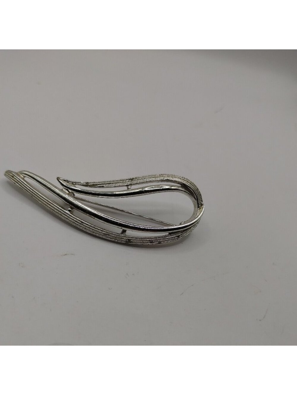 brooch Sarah Coventry Silver Tone